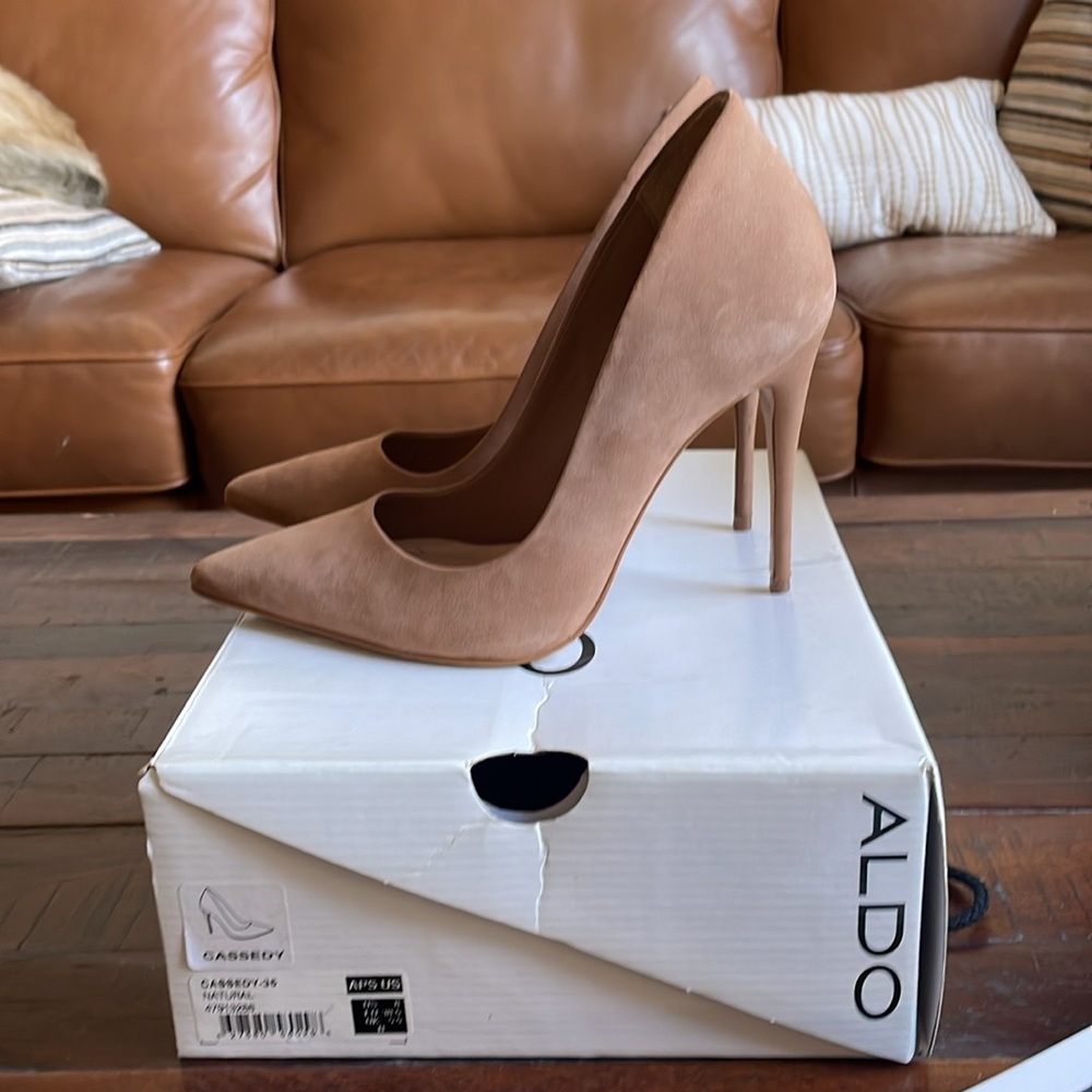 ALDO Cassedy Pumps- Natural Leather Nubuck Size 8